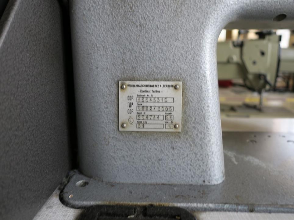 sewing machines and equipment-3